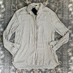 Jane and Delancey Striped Button-Up Tunic length Top - White and Gray
